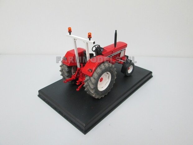 445. IH 844-S INTERNATIONAL 1:32