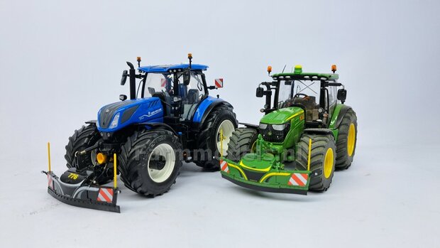 BOUWKIT: RUBBER FLAP + MONTAGE FRAME SET Geschikt voor SAFETY WEIGHT 800kg  BUMPERS  Mat: Resin FENDT 942 CHASSIS GRIJS Gespoten geleverd  + ECHT RUBBER FLAP 1:32  