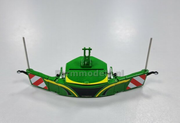 BOUWKIT: RUBBER FLAP + MONTAGE FRAME SET Geschikt voor SAFETY WEIGHT 800kg  BUMPERS  Mat: Resin FENDT 942 CHASSIS GRIJS Gespoten geleverd  + ECHT RUBBER FLAP 1:32  