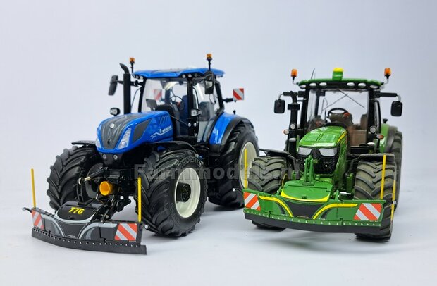 BOUWKIT: RUBBER FLAP + MONTAGE FRAME SET Geschikt voor SAFETY WEIGHT 800kg  BUMPERS  Materiaal: Resin CLAAS NIGHT ED. GRIJS Gespoten geleverd  + ECHT RUBBER FLAP 1:32  