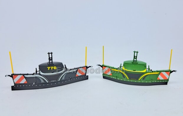 BOUWKIT: RUBBER FLAP + MONTAGE FRAME SET Geschikt voor SAFETY WEIGHT 800kg  BUMPERS  Materiaal: Resin CLAAS NIGHT ED. GRIJS Gespoten geleverd  + ECHT RUBBER FLAP 1:32  