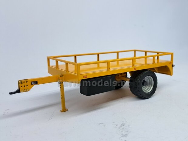 Opbergkist  30.4mm x 15.2mm x 15.1mm Incl. OPHANGBEUGEL Materiaal Resin, de kist wordt RVS CHROOM Gespoten Geleverd  1:32    