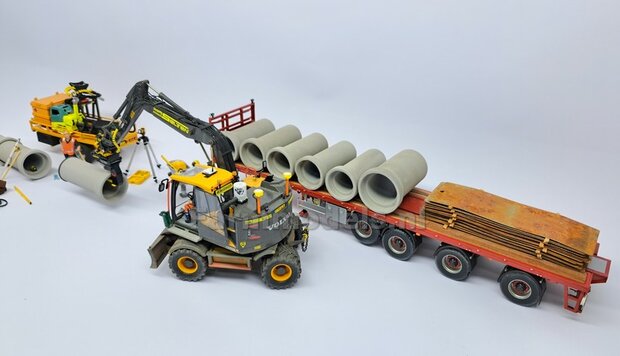 BOUWKIT: VERACHTERT (RIOOL-) BUIZENLEGGER  Beweegbaar met S60 Koppeling. Materiaal: Resin op KLEUR Gespoten incl. Verachtert Pr&eacute;-Cut Stickers geleverd 1:32 