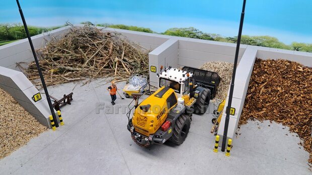 30 x 60cm: BETON FOLIE &quot;LIGHT CONCRETE&quot; met ECHT BETON RELI&Euml;F afmeting ruim 30cm x 60cm 1:32 