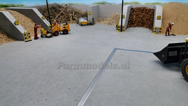 8mm x 300mm (2stuks): RVS/STALEN VLOERGOOT STICKERS  afmeting 8mm x 300mm  1:32 