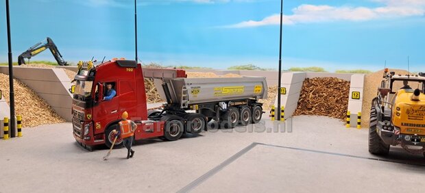 8mm x 300mm (8stuks): RVS/STALEN VLOERGOOT STICKERS  afmeting 8mm x 300mm  1:32 