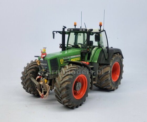 2x FLIPJE pop 16.7mm + 2x Pr&eacute;-Cut Decal FLIPJE Rood/Wit   Materiaal RESIN  Super Gedetailleerd BLANK geleverd 1:32