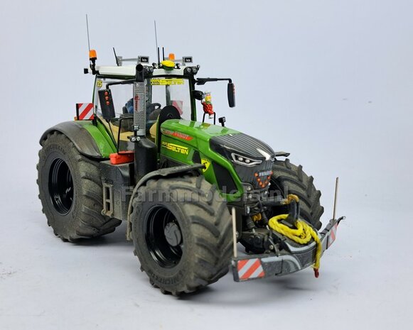 2x FLIPJE pop 16.7mm + 2x Pr&eacute;-Cut Decal FLIPJE Rood/Wit   Materiaal RESIN  Super Gedetailleerd BLANK geleverd 1:32