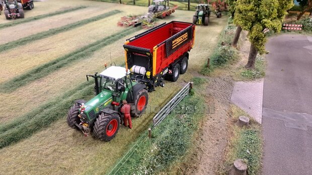 2x FLIPJE pop 16.7mm  Super Gedetailleerd Resin, Handgeschilderd geleverd op kleur 1:32