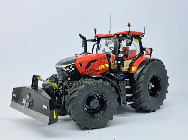 BOUWKIT: SUER 2400kg SCHUIFGEWICHT  85.5mm breed. Resin ZWART GESPOTEN + Kunststof Trekhaak ALUMINIUM Gespoten + diverse stickers o.a. SLIJTPLAAT + 2x pinnen 1:32