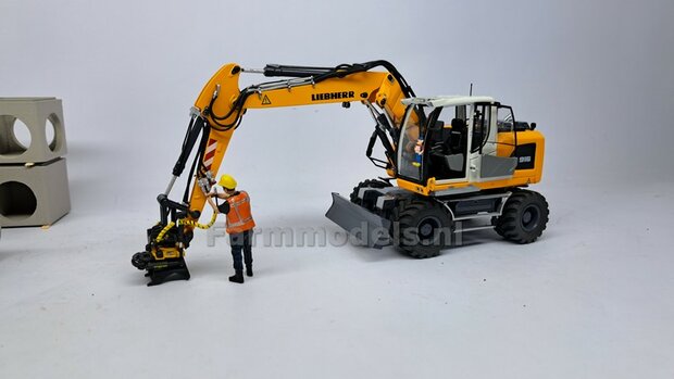 5x HYDRAULIEK &quot;VROUW&quot; met KOGELKRAAN DUBBEL, stand DICHT met BESCHERMKAP Materiaal RESIN BLANK geleverd  1:32    