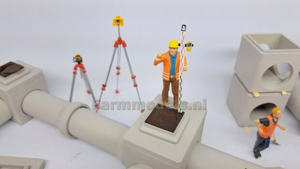 1x RIOOLBUIS  (Binnenmaat 1:1 = &Oslash;500mm)  Materiaal RESIN, BLANK Geleverd  1:32    