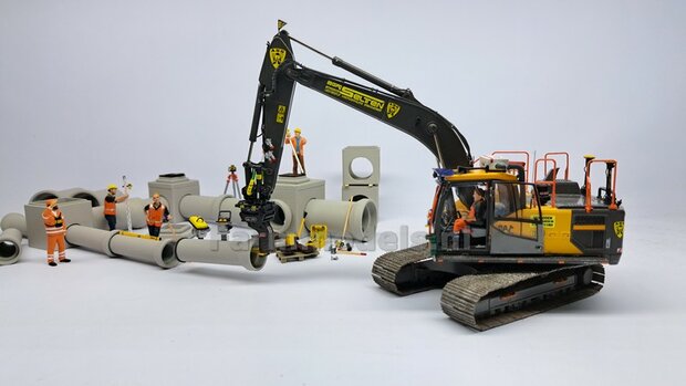 2x RIOOLBUIS BETONLOOK (Binnenmaat 1:1 = &Oslash;1000mm)  Materiaal Resin in BETONLOOK/ CONCRETE Gespoten geleverd  1:32    