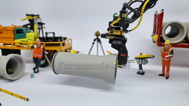 BOUWKIT: VERACHTERT (RIOOL-) BUIZENLEGGER  Beweegbaar met CW30 Koppeling. Materiaal: Resin op KLEUR Gespoten incl. Verachtert Pr&eacute;-Cut Stickers geleverd 1:32 