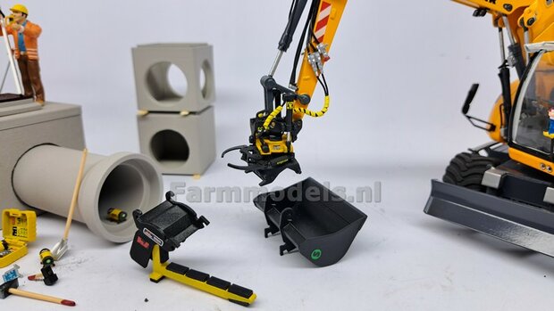 BOUWKIT: VERACHTERT (RIOOL-) BUIZENLEGGER  Beweegbaar met CW30 Koppeling. Materiaal: Resin op KLEUR Gespoten incl. Verachtert Pr&eacute;-Cut Stickers geleverd 1:32 