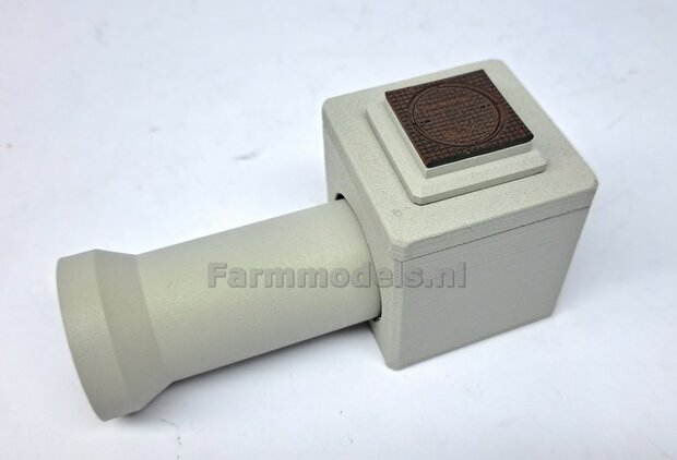 1x PUTAFDEKKING Universeel: (Betonnen) AFDEKKING, PUTRAND en PUTDEKSEL Universeel Materiaal RESIN, BLANK Geleverd  1:32    