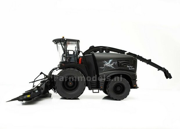Krone BiG-X 1180 25 Years Born to perform AGRITECHNICA 2025 Lim. Ed. + XCollect 900-3 en EasyFlow 300 S  1:32 ROS601734     NB2B