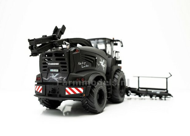 Krone BiG-X 1180 25 Years Born to perform AGRITECHNICA 2025 Lim. Ed. + XCollect 900-3 en EasyFlow 300 S  1:32 ROS601734     NB2B