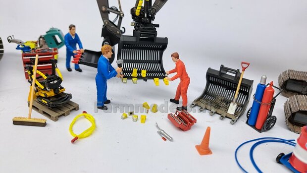 Puinriek HEAVY DUTY ZWART MATT + 2x 5 LOSSE TANDEN ROOD + SLIJTAGE 44.8 mm breed RESIN op KLEUR t.b.v. S70 KOPPELING 1:32  