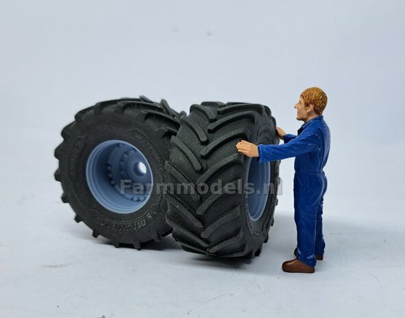 &Oslash; 54.8 x 25.8 mm: CASE-STEYR-NH: 2x Michelin Axiobib2 Banden + RESIN Velgen BLANK Geleverd 1:32  Farmmodels Prem. Line Series 