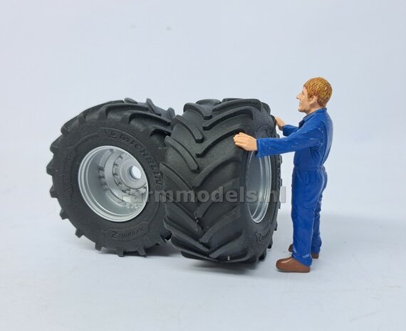 &Oslash; 54.8 x 25.8 mm: CASE-STEYR-NH: 2x Michelin Axiobib2 Banden + Resin Velgen ALU-METALIC gespoten geleverd 1:32  Farmmodels Prem. Line Series 