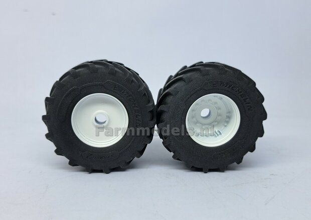 &Oslash; 54.8 x 25.8 mm: CASE-STEYR-NH: 2x Michelin Axiobib2 Banden + Resin Velgen WIT GLANS gespoten geleverd 1:32  Farmmodels Prem. Line Series 