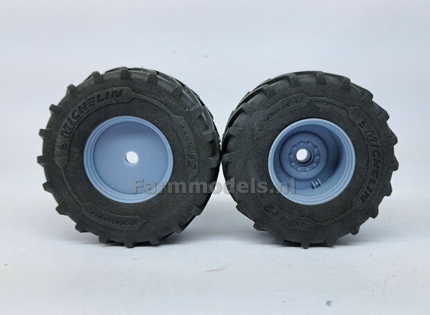 &Oslash; 70.3 x 30.4 mm: CASE-STEYR-NH: 2x Michelin Axiobib2 Banden + RESIN Velgen BLANK Geleverd 1:32  Farmmodels Prem. Line Series 
