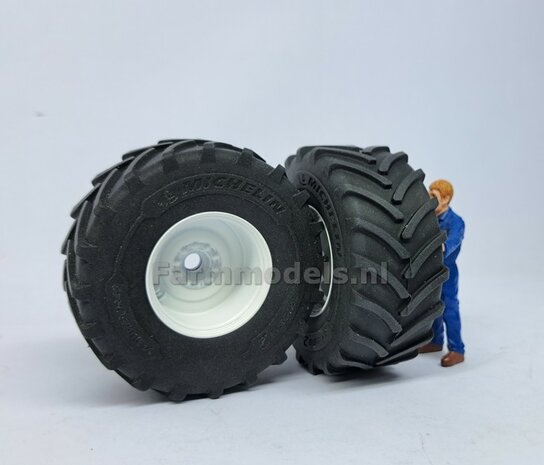 &Oslash; 70.3 x 30.4 mm: CASE-STEYR-NH: 2x Michelin Axiobib2 Banden + Resin Velgen WIT GLANS gespoten geleverd 1:32  Farmmodels Prem. Line Series 