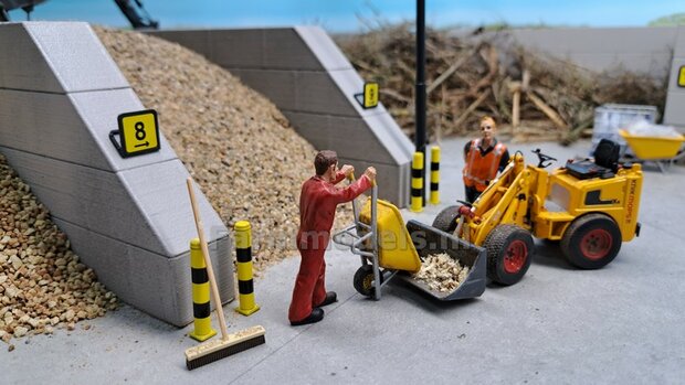 10x STAPELBLOK 4x2 VLAK/SCHUIN Afm. blok: 50 x 25 x 25mm GRIJS KUNSTSTOF CONCRETE BETONLOOK Gespoten  1:32  NB2B  