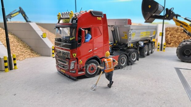 WAND MODULAIR STAPELBLOKKEN RECHT VOOR VLAK BOVEN Afm: 300 x 25 x 75mm KUNSTSTOF BETONLOOK Geleverd 1:32  NB2B      