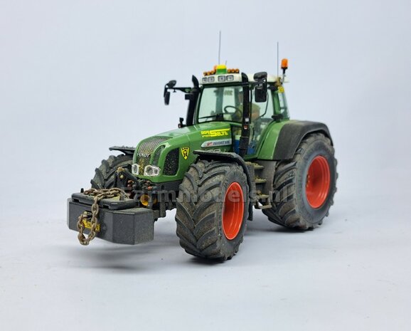 &Oslash; 51.8 x 23.7 mm: Fendt 926/930 WeiseToys: 2x Brede Vooras banden + velgen BLANK geleverd 1:32 Farmmodels Custom Line Series