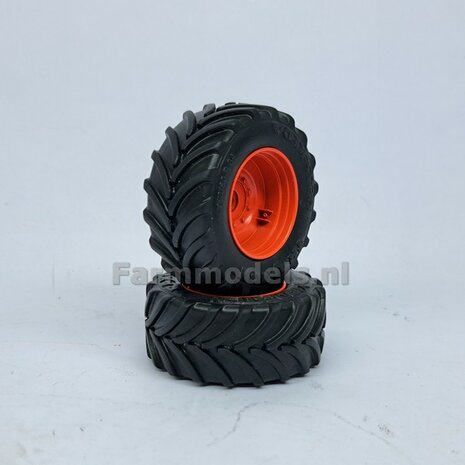 &Oslash; 51.8 x 23.7 mm: Fendt 926/930 WeiseToys: 2x Brede Vooras banden + velgen FENDT ROOD geleverd 1:32 Farmmodels Custom Line Series