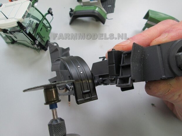 &Oslash; 65.6 x 28.5 mm: Fendt 926/930 WeiseToys: 2x Brede Achteras banden + velgen BLANK geleverd 1:32 Custom Line Series