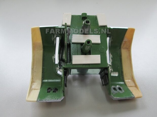 &Oslash; 65.6 x 28.5 mm: Fendt 926/930 WeiseToys: 2x Brede Achteras banden + velgen FENDT ROOD gespoten geleverd 1:32 Custom Line Series