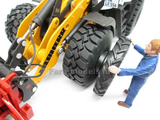 &Oslash; 50.5 mm: CLAAS TORION Wiking: 2x Dubbellucht Shovel banden + Alu. velgen CLAAS ORANJE, passen in de standaard velgen shovel Wiking  1:32         