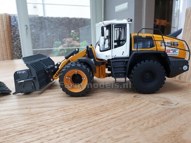 &Oslash; 50.5 mm: CLAAS TORION Wiking: 2x Dubbellucht Shovel banden + Alu. velgen CLAAS ORANJE, passen in de standaard velgen shovel Wiking  1:32         