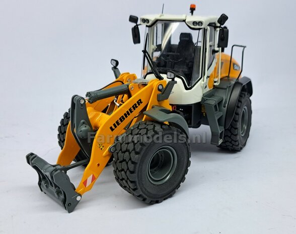 &Oslash; 47.3 mm: LIEBHERR 546: 2x brede Shovel banden + ALU. velgen LIEBHERR GRIJS Gespoten geleverd geschikt voor LIEBHERR AT 1:32  