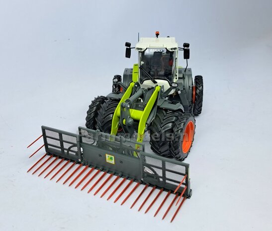 &Oslash;50.3 mm: CLAAS TORION 1611 AT: 2x ALU. DUBBELLUCHT Velgen CLAAS ORANJE Geleverd + banden passend in originele velgen CLAAS TORION AT 1:32