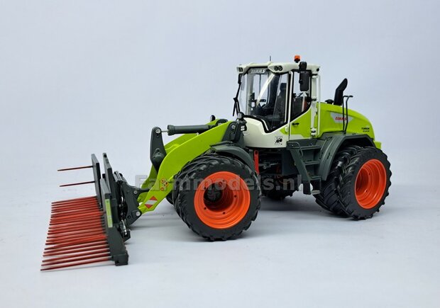 &Oslash;50.3 mm: CLAAS TORION 1611 AT: 2x ALU. DUBBELLUCHT Velgen CLAAS ORANJE Geleverd + banden passend in originele velgen CLAAS TORION AT 1:32