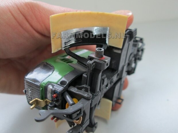 &Oslash; 65.6 x 28.5 mm: Fendt 926/930 WeiseToys: 2x Brede Achteras banden + velgen ZWART gespoten geleverd 1:32 Custom Line Series