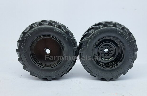 &Oslash; 65.6 x 28.5 mm: Fendt 926/930 WeiseToys: 2x Brede Achteras banden + velgen ZWART gespoten geleverd 1:32 Custom Line Series