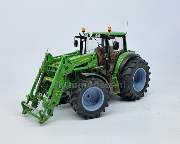 &Oslash; 47 mm: JD 6930-7430 WIKING: 2x Trelleborg Banden met RESIN Velgen BLANK geleverd  1:32   Farmmodels Custom Line Series  