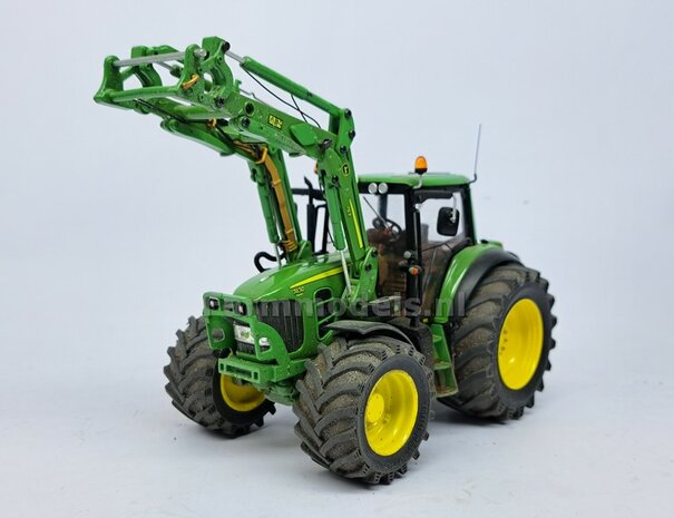 &Oslash; 47 mm: JD 6930-7430 WIKING: 2x Trelleborg Banden met RESIN Velgen BLANK geleverd  1:32   Farmmodels Custom Line Series  