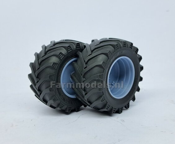 &Oslash; 61.5 mm: JD 6930/ 7430 Wiking: 2x Trelleborg Banden met RESIN Velgen BLANK geleverd 1:32   Farmmodels Custom Line Series  