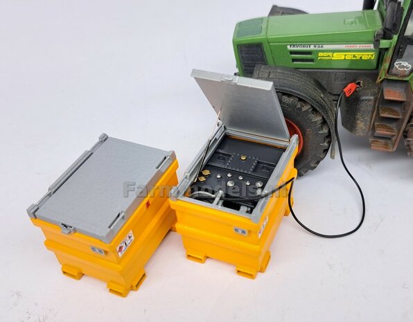 TOLSMA DIESELTANK 995L 3D Geprint RESIN, BLAUW &amp; ALUMINIUM Gespoten geleverd incl. Pr&eacute;-Cut Decal stickerset  1:32    