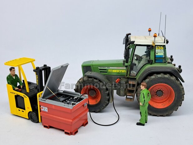COMBI-DEAL BOUWKIT: 1x TOLSMA TANK + 1x "DELUXE"  995L 3D Geprint Resin, ROOD + Details op kleur geleverd incl. Pr&eacute;-Cut Decals 1:32    