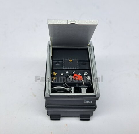  COMBI-DEAL BOUWKIT: 1x TOLSMA TANK + 1x "DELUXE"  995L 3D Geprint Resin, ANTRACIET + Details op kleur geleverd incl. Pr&eacute;-Cut Decals 1:32    