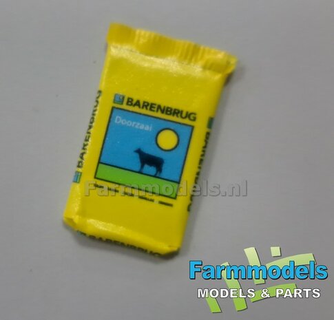 Graszaad: BARENBRUG DOORZAAI  SET A = 5x verschillende volle zakken + 1x lege zak zaadgoed + 6x Pr&eacute;-Cut decal-stickers  1:32  