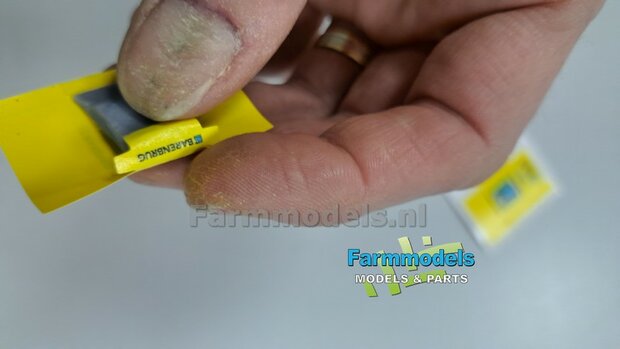 6x Pr&eacute;-Cut Decal stickerset Graszaad: BARENBRUG DOORZAAI zaadgoed voorgesneden stickers op (kleuren) stickerfolie 1:32  