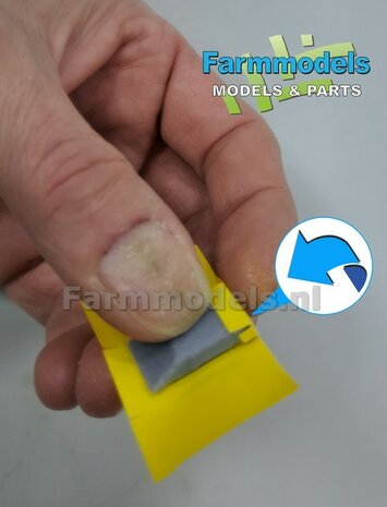 Graszaad: BARENBRUG DOORZAAI  SET C = 6 liggende volle zakken (2 verschillende vormen) + 6x Pr&eacute;-Cut decal-stickers  1:32  